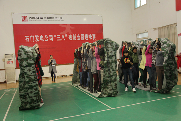 无敌风火轮（聂冬梅摄）.jpg